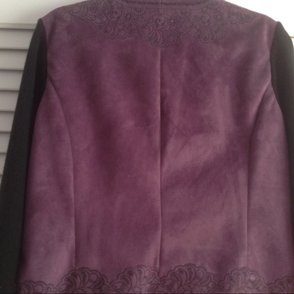 Sweater - Picture 7 of 8